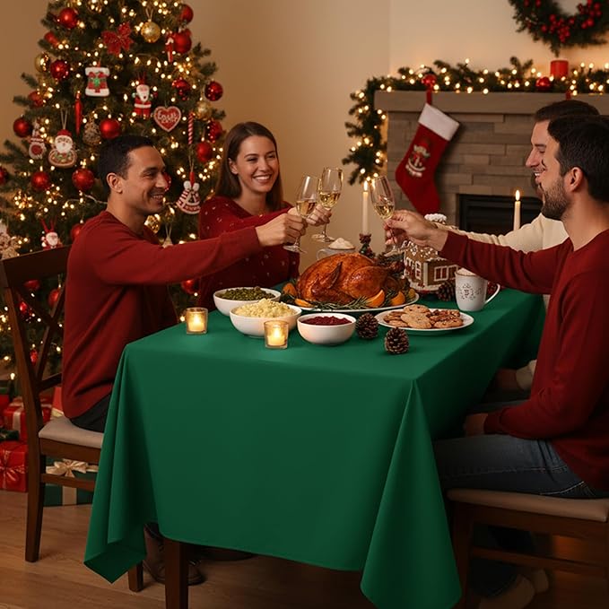 10-Pack Hunter Green Tablecloths for Rectangle Tables, 70 x 120 Inches, Stain-Resistant Polyester Fabric for 6 Foot Tables - Washable Table Covers for Weddings, Birthday Parties, Events