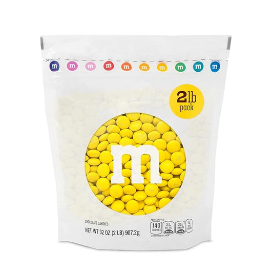 M&M’S WORLD Yellow Milk Chocolate Candy for Birthday Party Favors, Birthday Treats, Easter, Graduations, Dessert Buffets, Candy Bars, and more - Resealable 2 lbs Pack