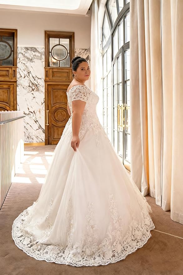 Plus Size Wedding Dresses for Bride Long Sleeve Wedding Bridal Gowns with Lace Appliques Off Shoulder Bride Dress