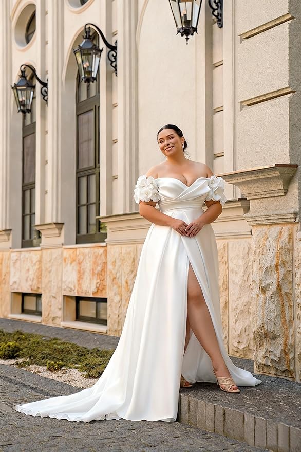Plus Size Wedding Dresses for Bride Long Sleeve Wedding Bridal Gowns with Lace Appliques Off Shoulder Bride Dress