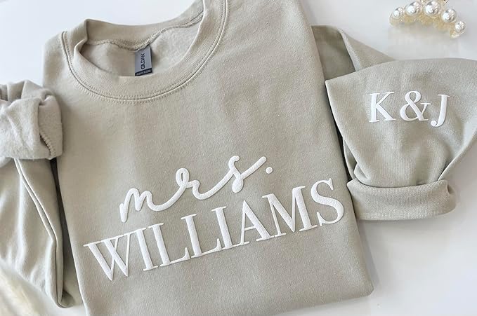Up2ournecksinfabric - Bride Sweatshirt - Mrs Sweater - Honeymoon Outfit - Wedding Gift - Bride Crewneck - Miss to Mrs
