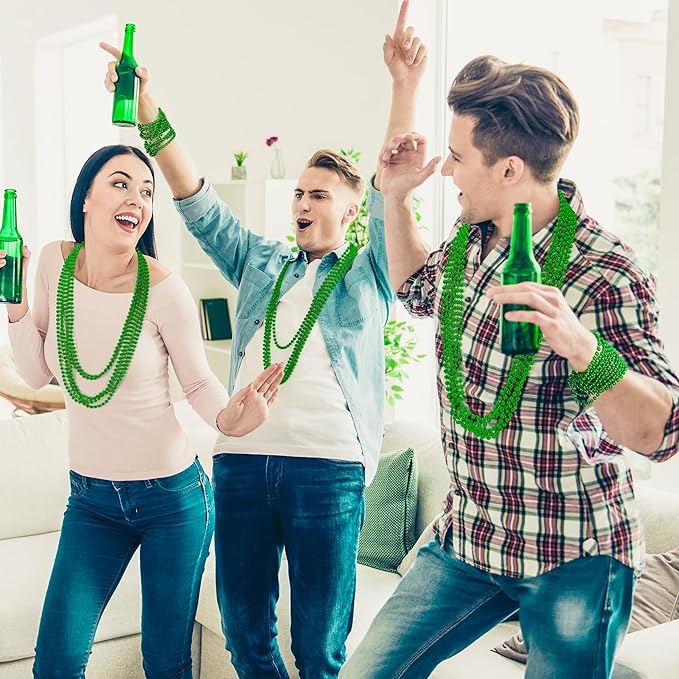St Patricks Day Necklaces, 200PCS Green Beads Necklaces Decorations, 33" Saint Patricks Day Mardi Gras Xmas Necklace Party Favor, Green Mardi Gras Beads Bulk for Wedding Birthday Holiday Parade Throw