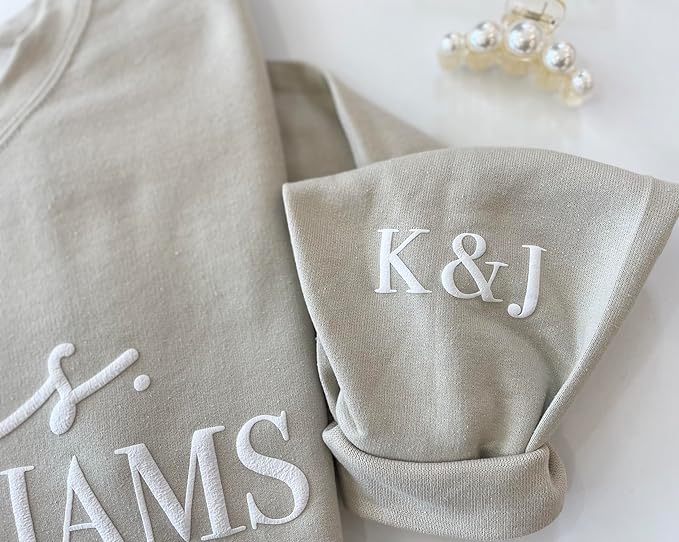 Up2ournecksinfabric - Bride Sweatshirt - Mrs Sweater - Honeymoon Outfit - Wedding Gift - Bride Crewneck - Miss to Mrs