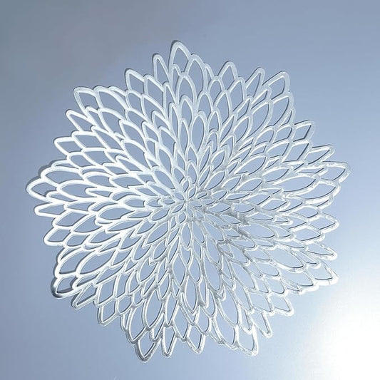 Snowkingdom 18 Pack Silver Placemats Metallic Glitter Vinyl Dinning Table Mats, Decorative Round Leaf Charger Bulk for Winter Thanksgiving Christmas Party Holiday Festive