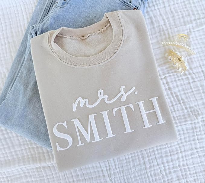 Up2ournecksinfabric - Bride Sweatshirt - Mrs Sweater - Honeymoon Outfit - Wedding Gift - Bride Crewneck - Miss to Mrs